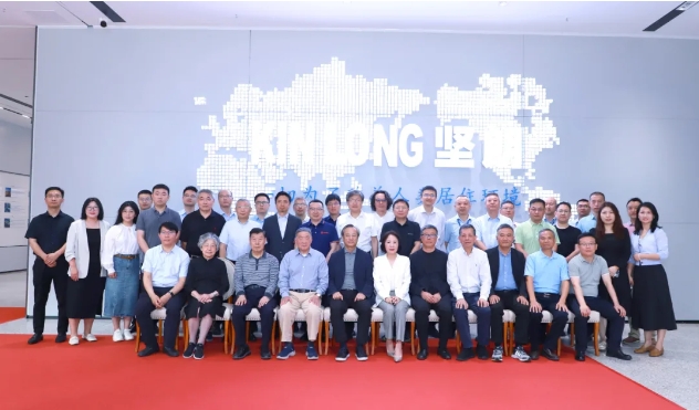 ��97����վ��2024Ļǽ�����ա����������л��ٿ�