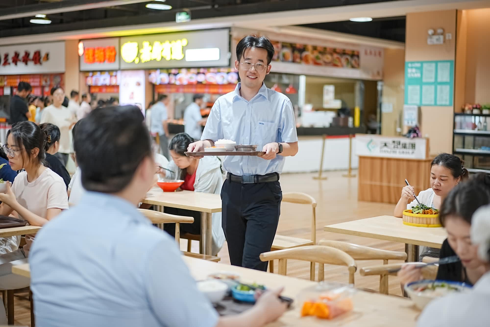 97������𡪡�һ��Ϊ�˸���������������